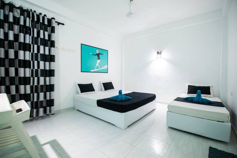 Private triple room at The Surfer TS2 Camp, Weligama, Sri Lanka – photo 1